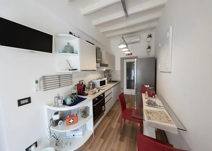 Barcaccia Luxury Πανσιόν